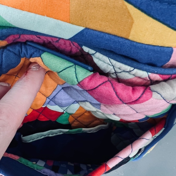 Vera Bradley multi-color zip top handbag - Picture 5 of 8